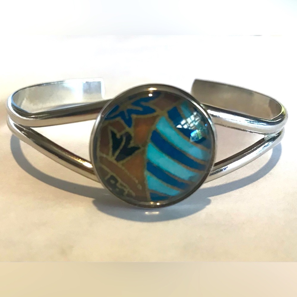 Elegant Silver and Blue Cuff Bracelet